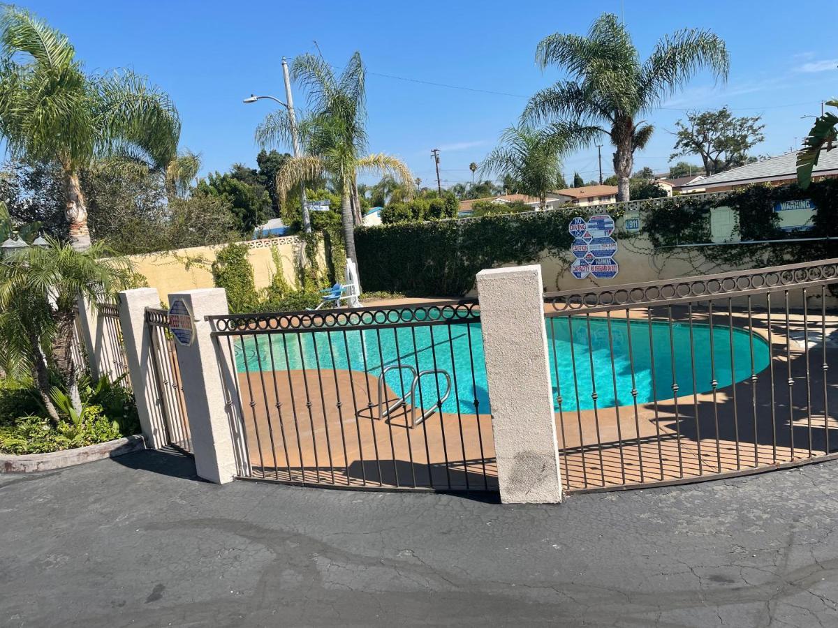 Legacy inn&suites Anaheim Eksteriør bilde