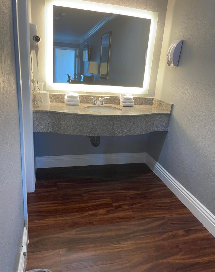 Legacy inn&suites Anaheim Eksteriør bilde